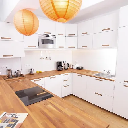 Myria Willa Kalamata